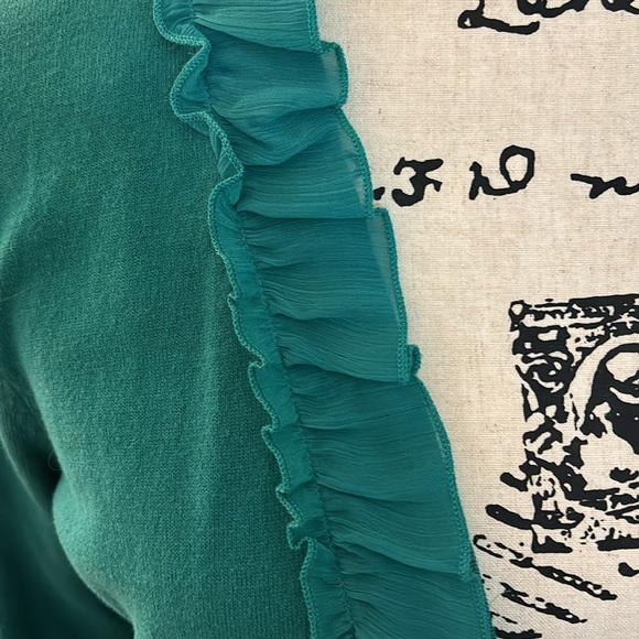 Jones New York Green Ruffled Cardigan Perfect for spring & summer! Medium M - Picture 2 of 6